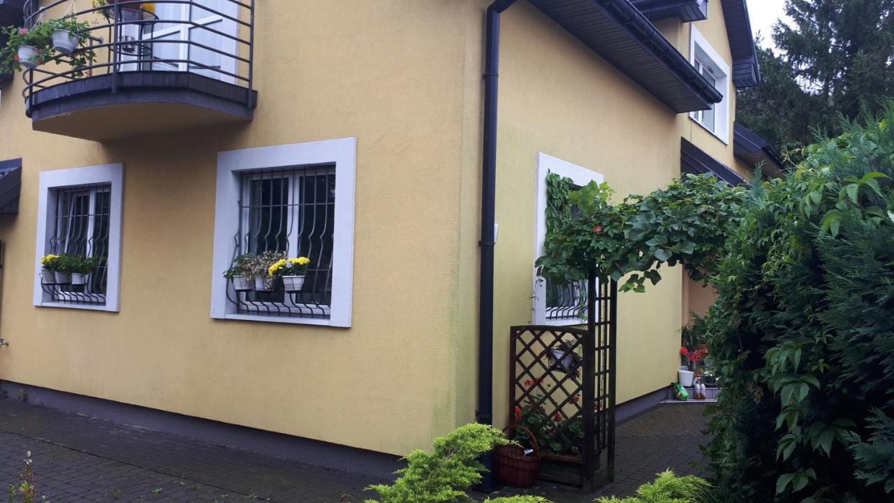 Apartament Z Parkingiem Varşova Dış mekan fotoğraf