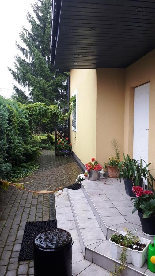 Apartament Z Parkingiem Varşova Dış mekan fotoğraf